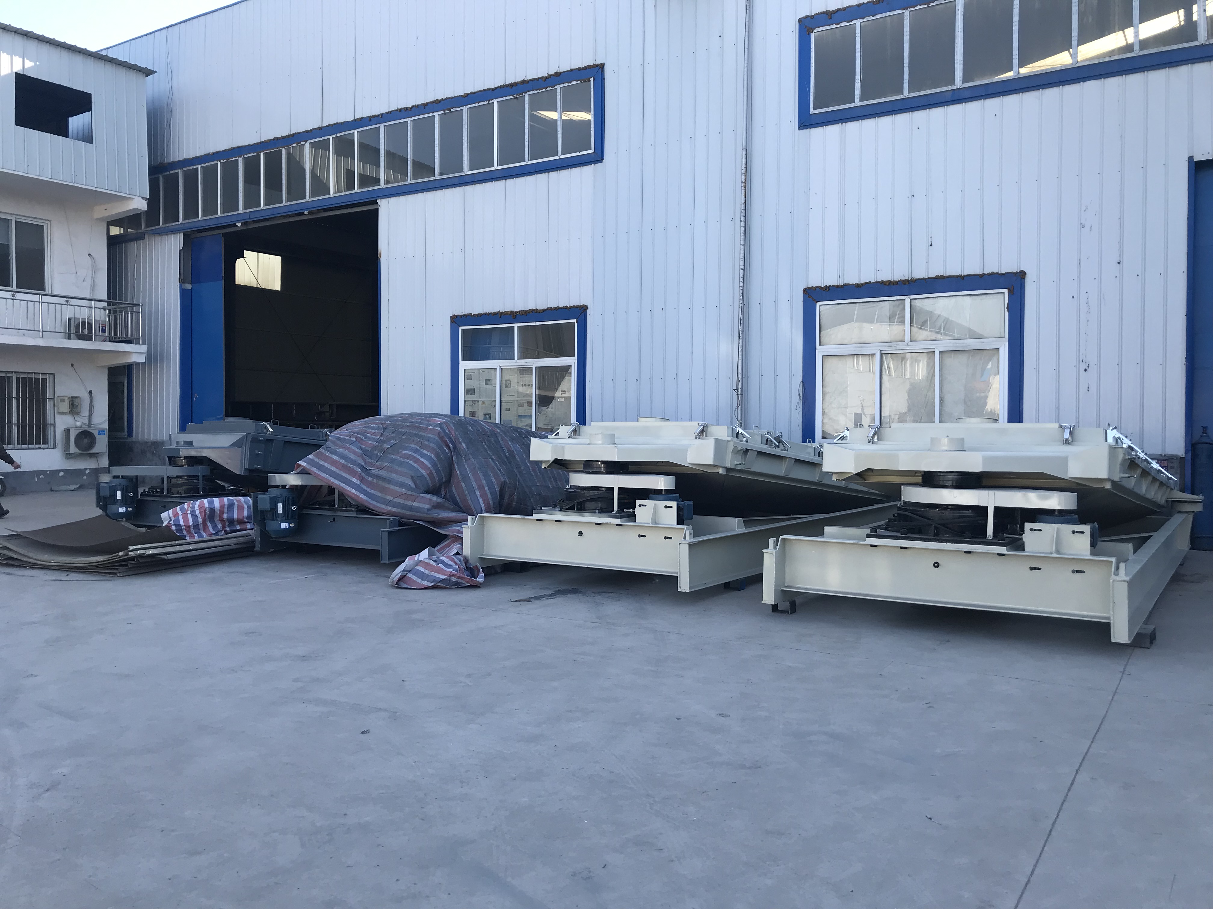 粉狀化肥使用平面回轉(zhuǎn)篩效果如何？